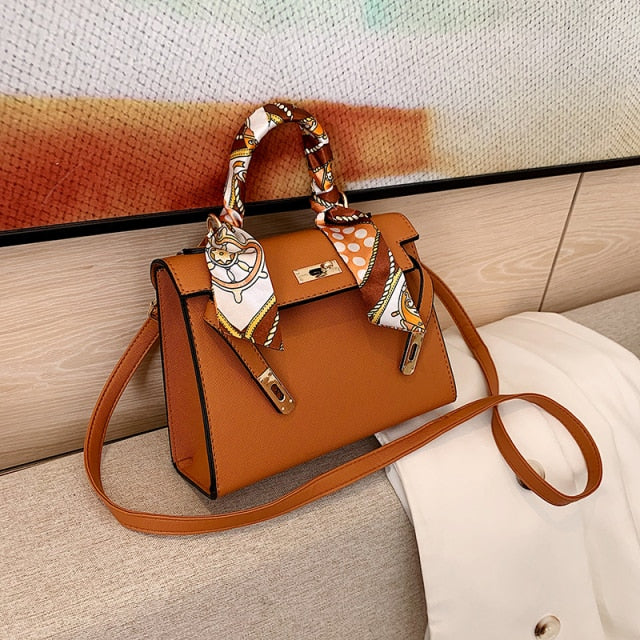 2021 New Ladies Fashion Luxury Leather Hand Bag With Doll High Quality Shoulder Strap Top Handle Bag Vintage Pinko Brand Za Bag