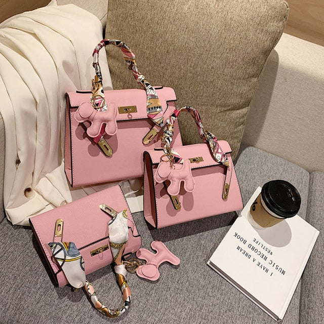2021 New Ladies Fashion Luxury Leather Hand Bag With Doll High Quality Shoulder Strap Top Handle Bag Vintage Pinko Brand Za Bag